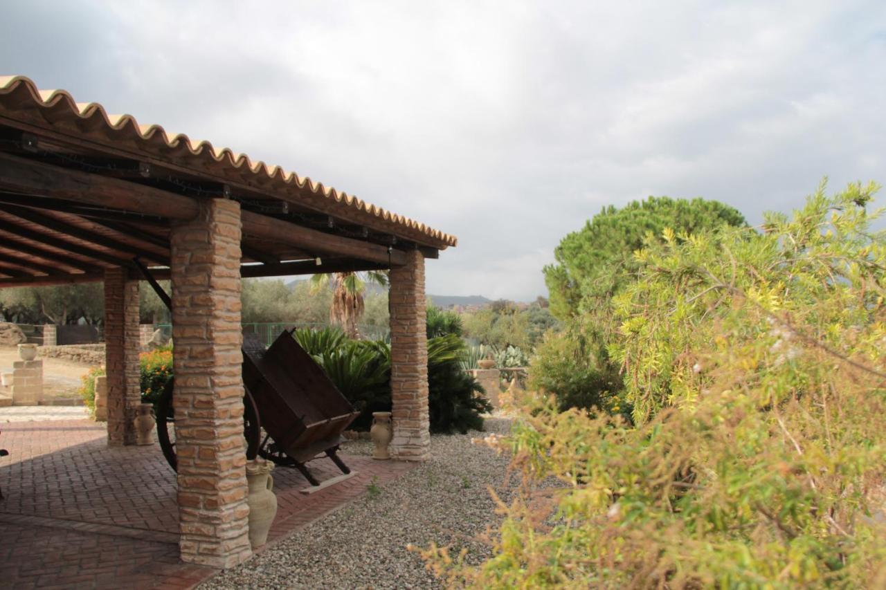 Le Cinque Pietre Villa Carlentini Buitenkant foto
