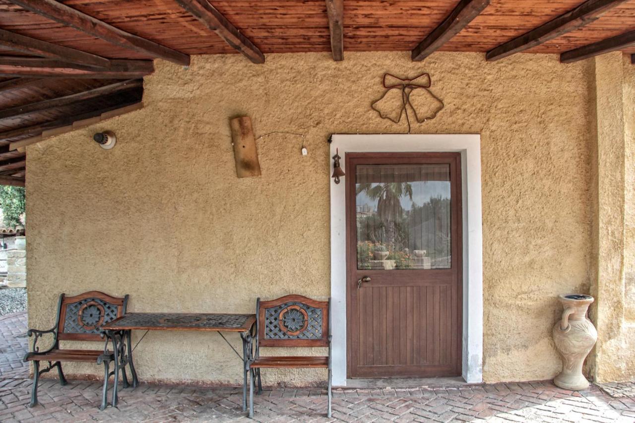 Le Cinque Pietre Villa Carlentini Buitenkant foto