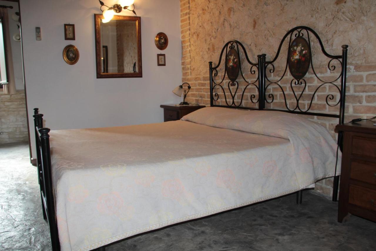 Le Cinque Pietre Villa Carlentini Buitenkant foto
